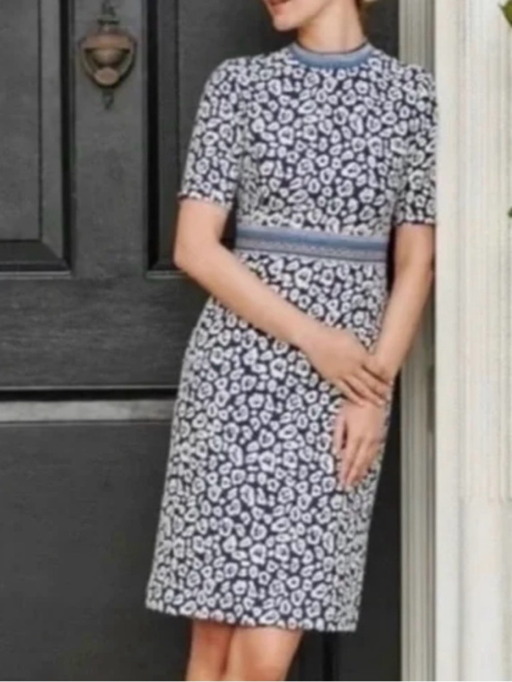 J McLaughlin Classic Navy and White Floral Sheath Dress geo cheetah size 10 NEW
